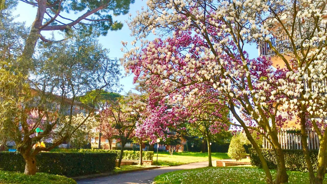 Residenza Cappuccini Aparthotel Peschiera del Garda Exteriör bild