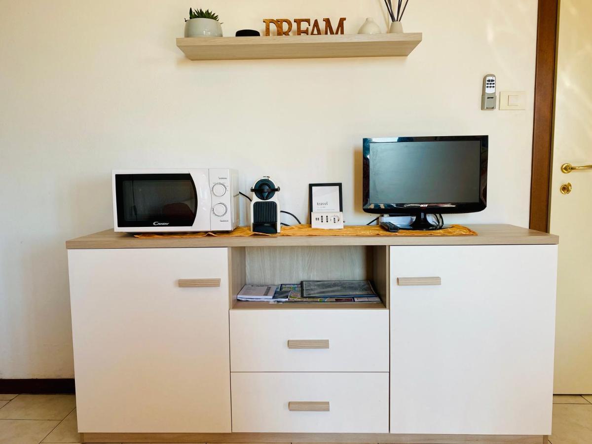 Residenza Cappuccini Aparthotel Peschiera del Garda Rum bild