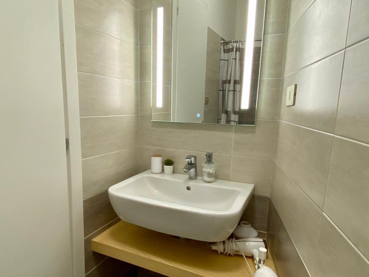 Residenza Cappuccini Aparthotel Peschiera del Garda Exteriör bild