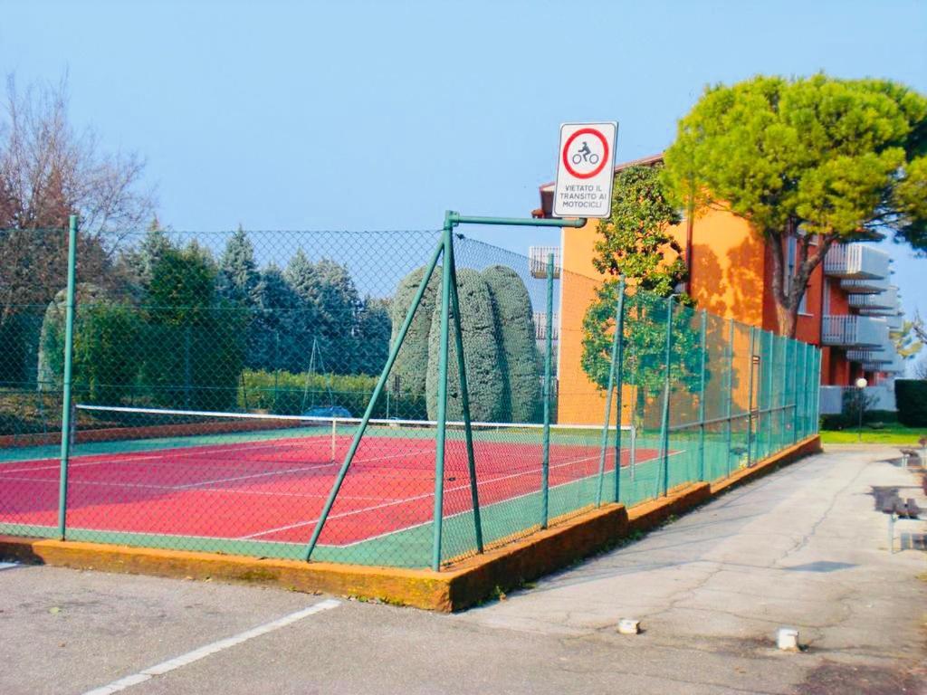 Residenza Cappuccini Aparthotel Peschiera del Garda Exteriör bild